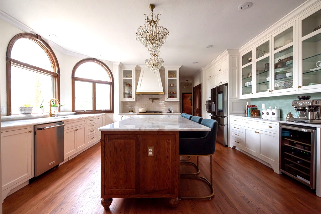 Before & After: Glamorous Hudson kitchen
