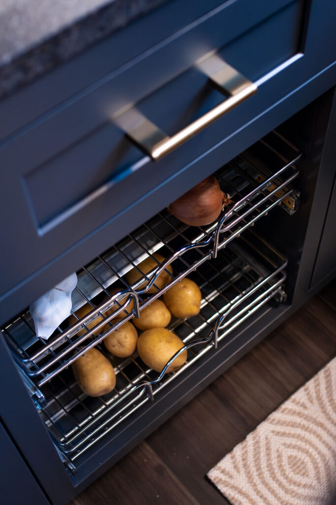 open basket shelving for produce in the butlers pantry. Lindsey Putzier interior design